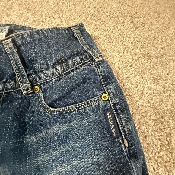 Medium Blue Silver Jeans Co. Low Rise Flare – Size 27 - Picture 2 of 7